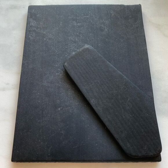 Raika Italian Black Leather 5x7 Picture Frame - Picture 5 of 5